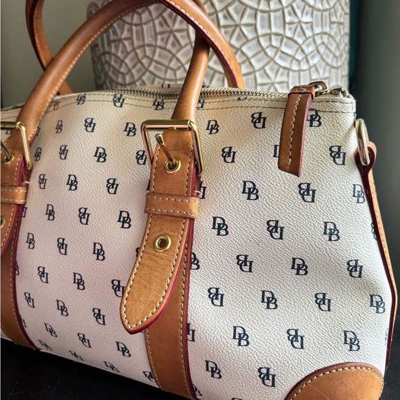 Dooney & Bourke Handbags - Dooney & Bourke Signature Satchel